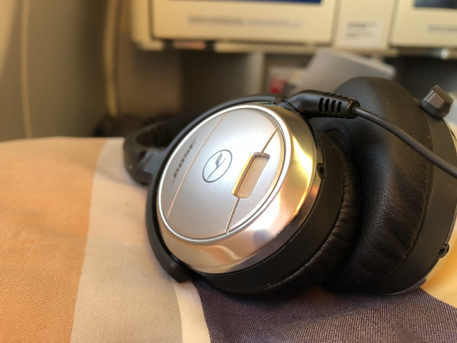 Bose Noise Canceling Kopfhörer der Lufthansa Business Class