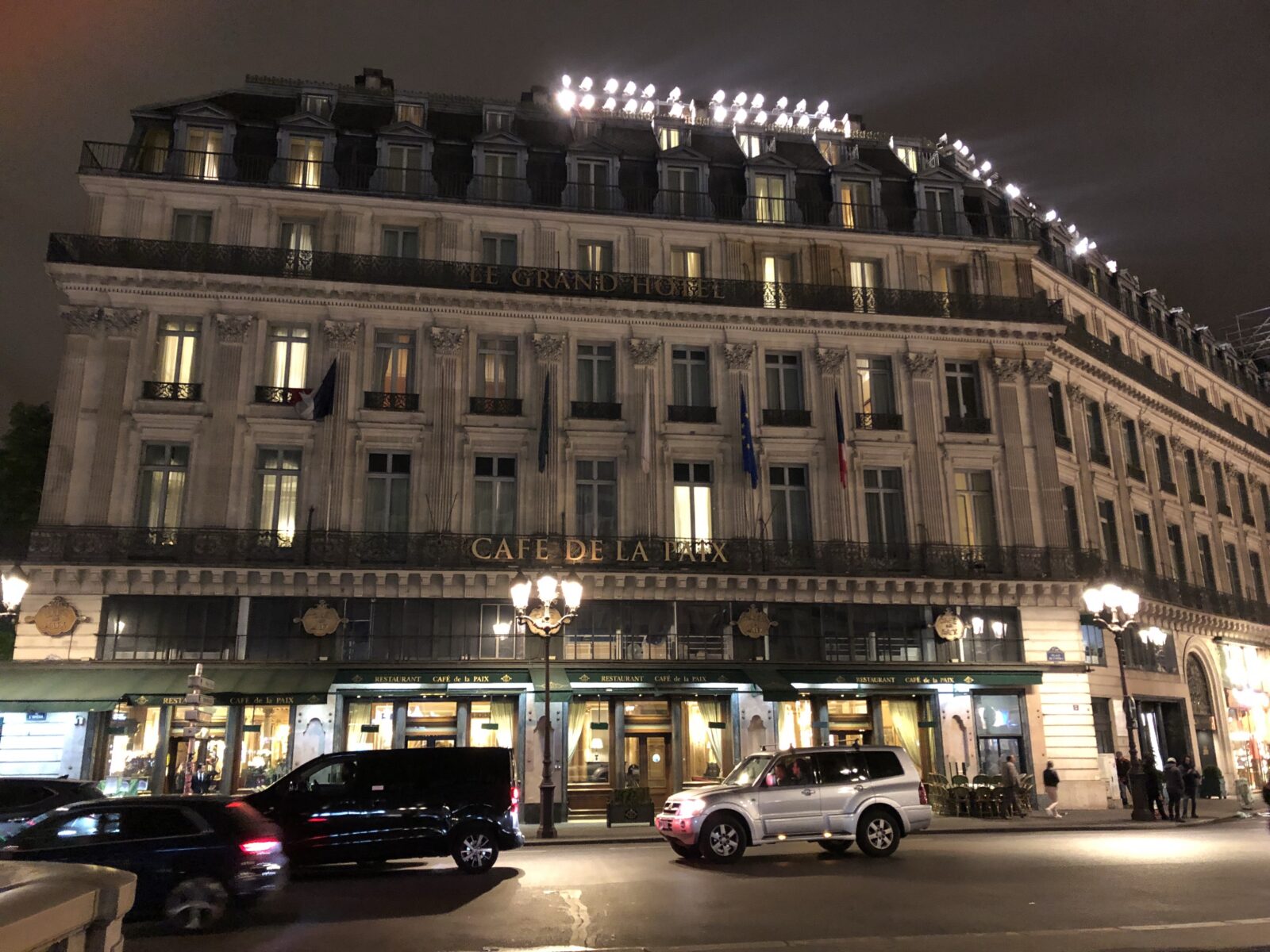Intercontinental Hotel Paris von außen