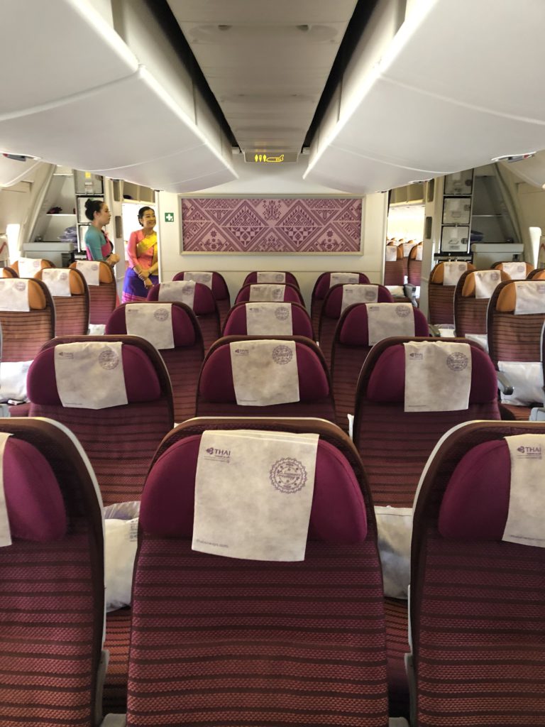 Review Thai Airways