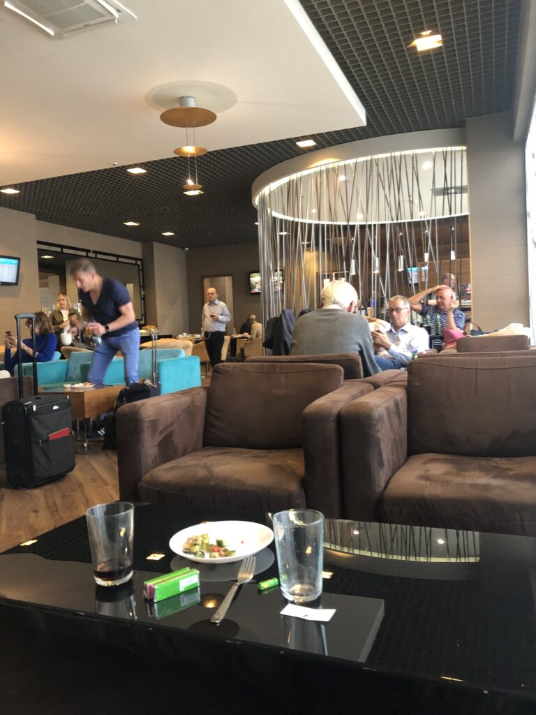 Review: Platinum Flughafen Lounge in Budapest