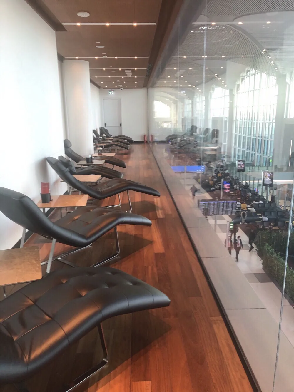 Review: Turkish Airlines Lounge Miles&Smiles in Istanbul