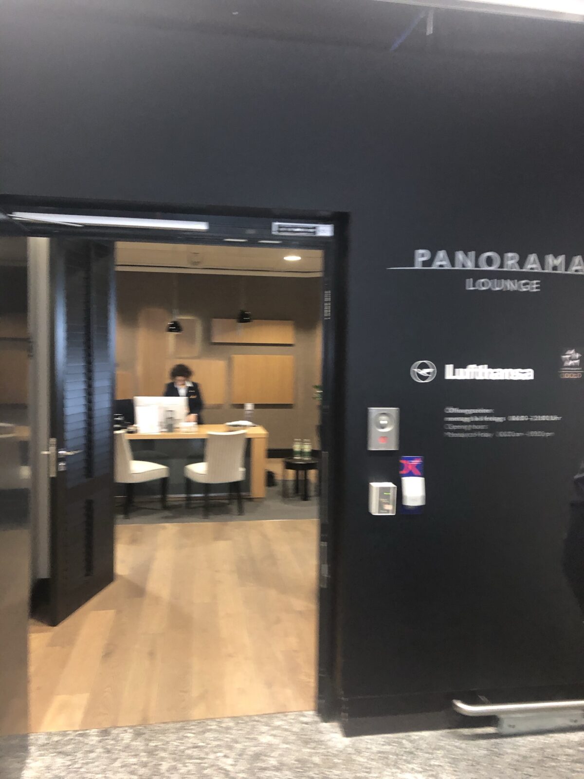 Review: Lufthansa Panorama Lounge in Frankfurt