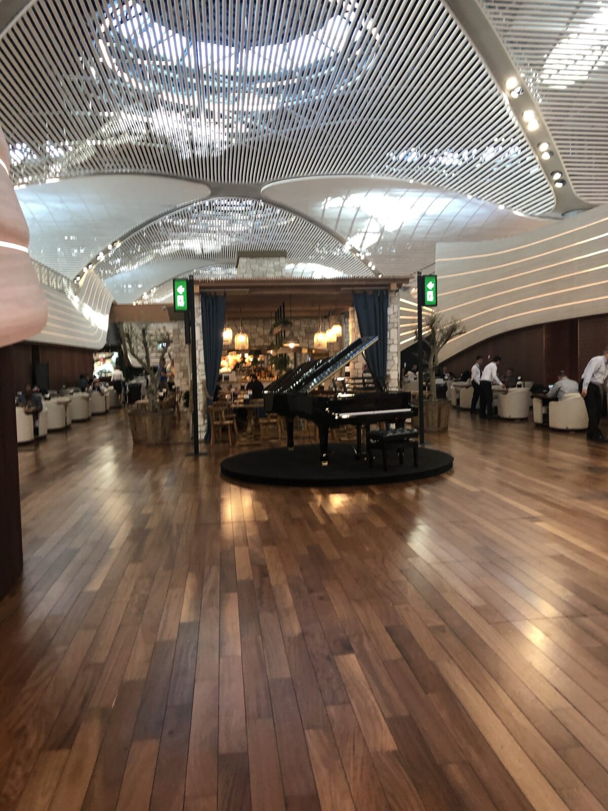 Review: Turkish Airlines Lounge Miles&Smiles in Istanbul