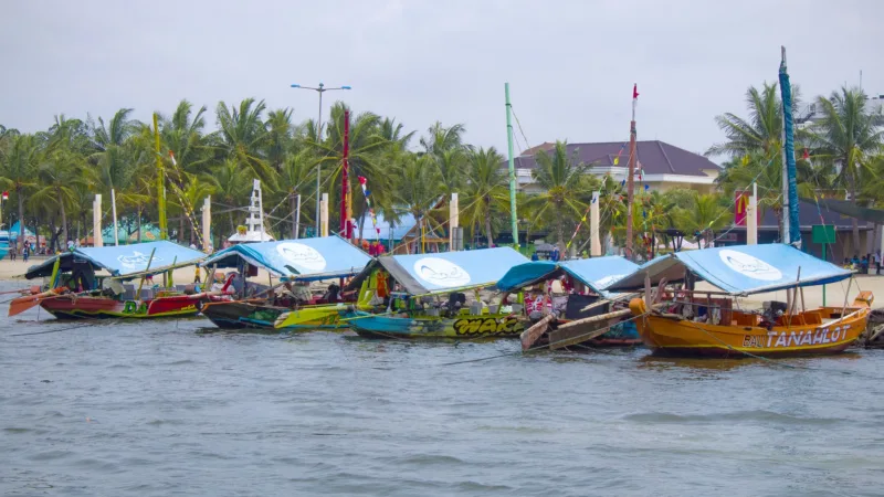 Nach Indonesien in der Business Class nur 688 Euro