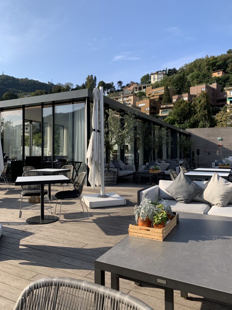 Dachterrasse des Hilton Lake Como