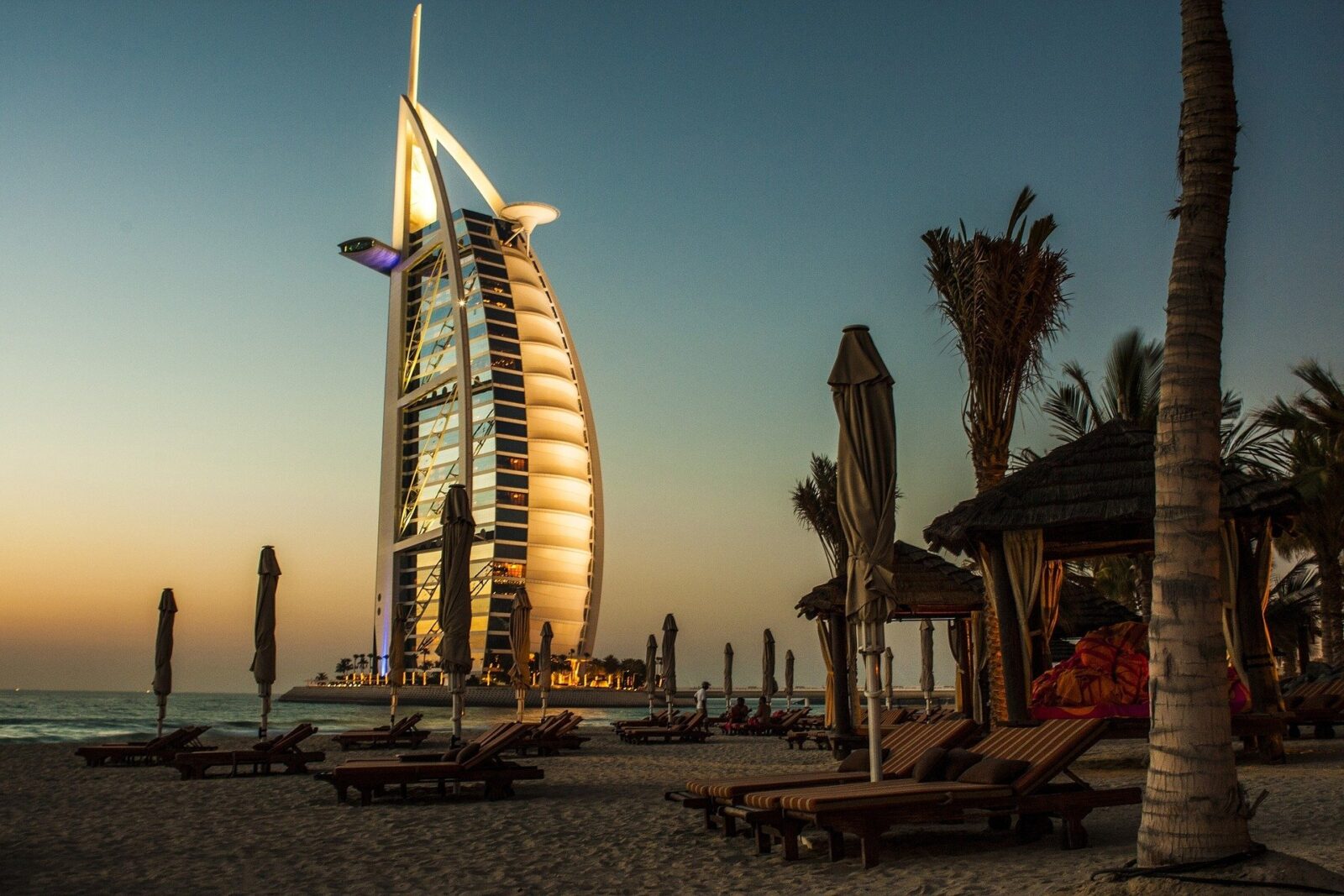 Mit KLM in der Business Class nach Dubai für 895 Euro Dubai in der Business Class nur 792 Euro
